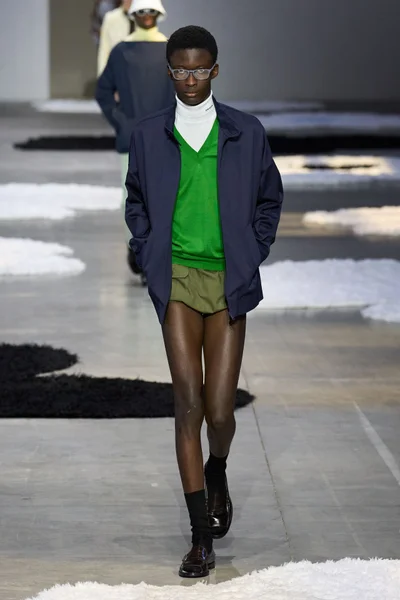 Look 46